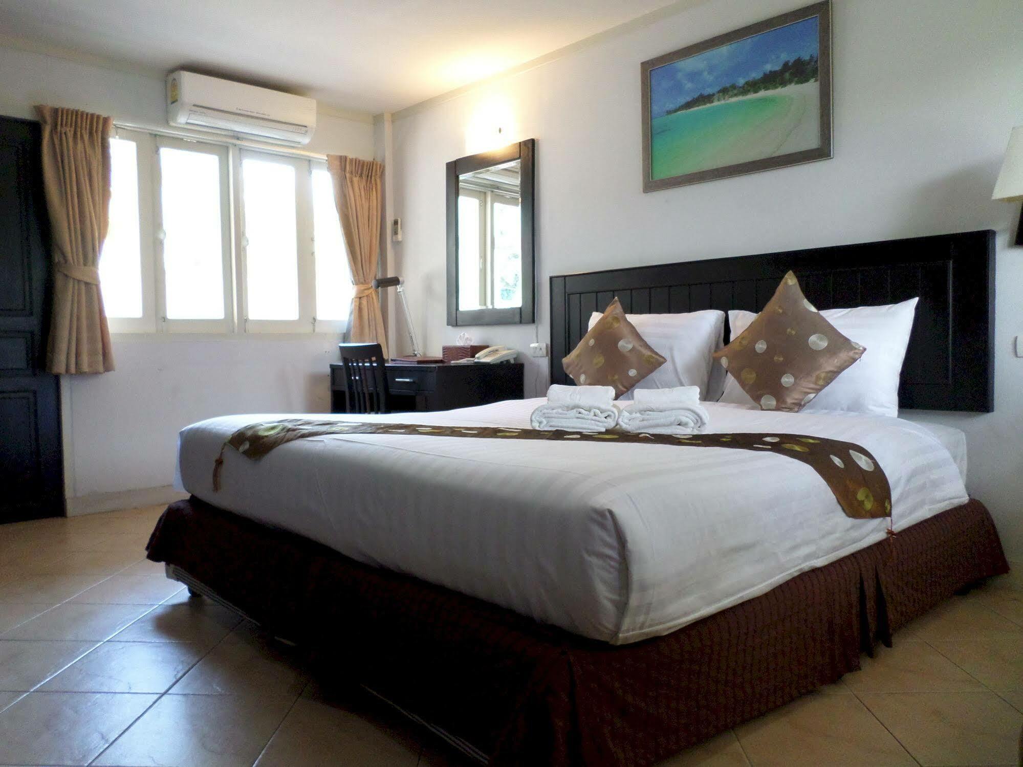Nautical Inn Pattaya Εξωτερικό φωτογραφία